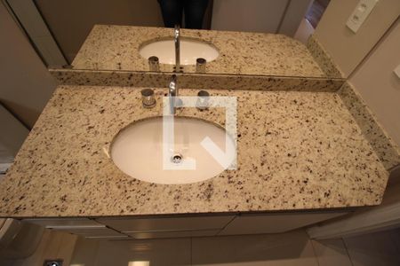 Apartamento para alugar com 105m², 2 quartos e 3 vagasDetalhe banheiro social 