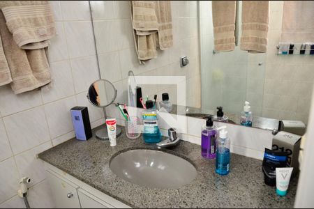  Banheiro 1 de apartamento à venda com 3 quartos, 110m² em Santo Antonio, Belo Horizonte