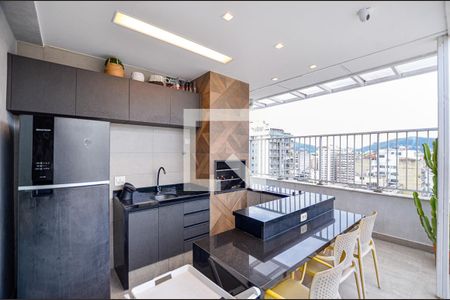 Apartamento à venda com 230m², 3 quartos e 2 vagasCozinha