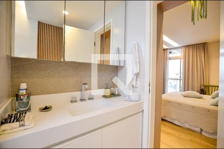 Apartamento à venda com 230m², 3 quartos e 2 vagasBanheiro do Quarto 2