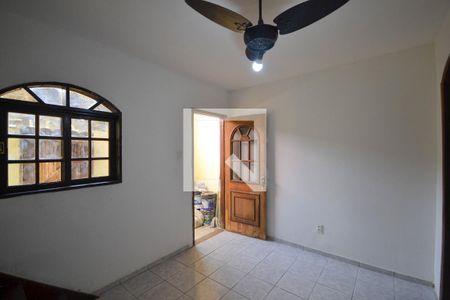 Sala de casa para alugar com 2 quartos, 70m² em Cabuís, Nilópolis
