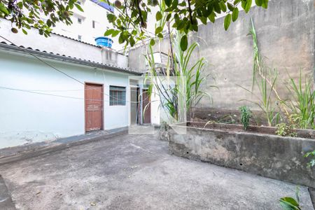 Casa à venda com 250m², 3 quartos e 1 vaga Casa à venda com 250m², 3 quartos e 1 vagaQuintal