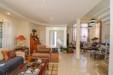 Sala de casa de condomínio à venda com 3 quartos, 320m² em Loteamento Portal do Paraiso, Jundiaí