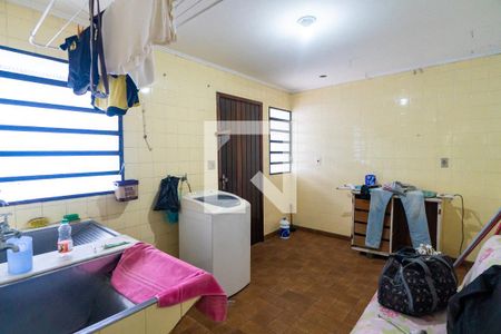 Casa à venda com 340m², 5 quartos e 4 vagasÁrea de Serviço