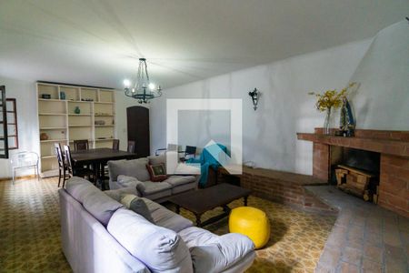 Casa à venda com 340m², 5 quartos e 4 vagasSala 2