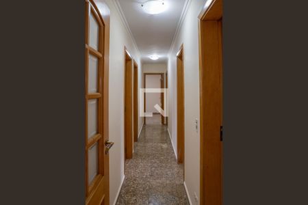 Corredor de apartamento à venda com 4 quartos, 180m² em Pompeia, São Paulo