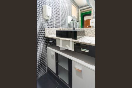 Apartamento para alugar com 77m², 2 quartos e 1 vagaBanheiro