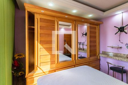 Quarto 1 de apartamento para alugar com 2 quartos, 77m² em Grajau, Rio de Janeiro