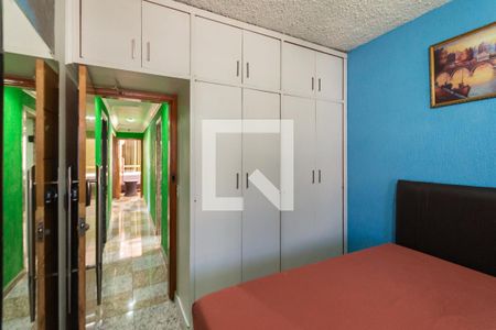 Apartamento para alugar com 77m², 2 quartos e 1 vagaQuarto 2