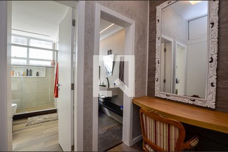 Apartamento à venda com 178m², 3 quartos e sem vagaBanheiro