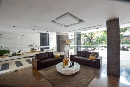 Apartamento à venda com 178m², 3 quartos e sem vagaÁrea comum