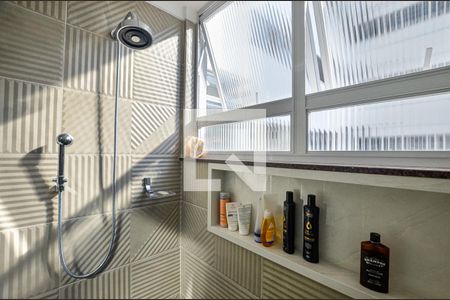 Apartamento à venda com 178m², 3 quartos e sem vagaBanheiro