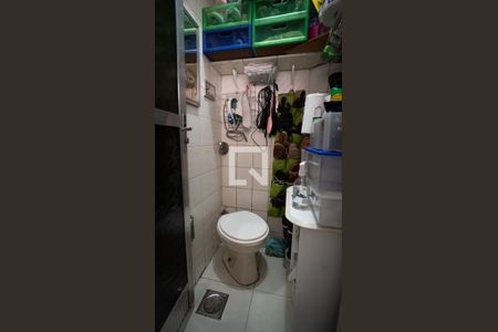 Apartamento à venda com 72m², 2 quartos e sem vagaBanheiro de serviço