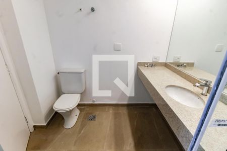 Apartamento à venda com 83m², 1 quarto e 2 vagasBanheiro 