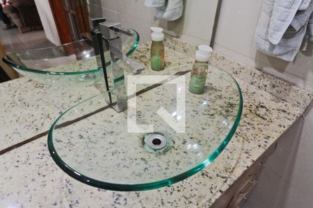 Apartamento à venda com 52m², 2 quartos e sem vaga Apartamento à venda com 52m², 2 quartos e sem vagaBanheiro