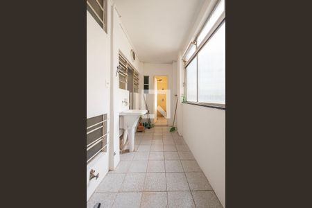 Apartamento para alugar com 238m², 3 quartos e 1 vaga Apartamento para alugar com 238m², 3 quartos e 1 vagaÁrea de Serviço