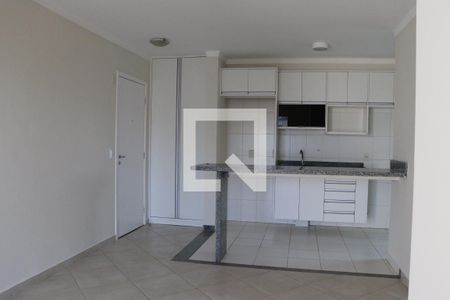 Sala de apartamento para alugar com 3 quartos, 67m² em Mansões Santo Antônio, Campinas
