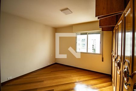 Apartamento à venda com 157m², 4 quartos e 2 vagasQuarto 2