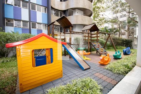 Apartamento à venda com 157m², 4 quartos e 2 vagasÁrea comum - Playground
