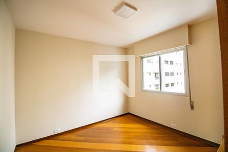 Apartamento à venda com 157m², 4 quartos e 2 vagasQuarto 4 