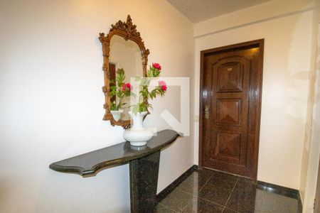 Hall de entrada do apartamento  de apartamento à venda com 4 quartos, 157m² em Vila Nova Conceição, São Paulo