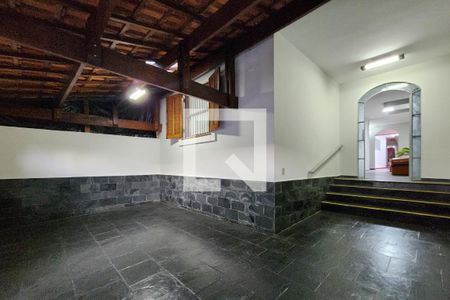 Casa à venda com 208m², 3 quartos e 2 vagasGaragem