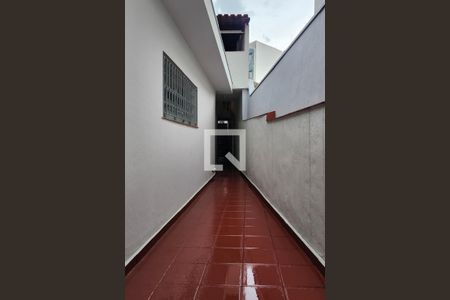 Casa à venda com 208m², 3 quartos e 2 vagasCorredor