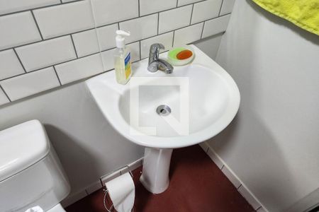 Casa à venda com 208m², 3 quartos e 2 vagasBanheiro 1