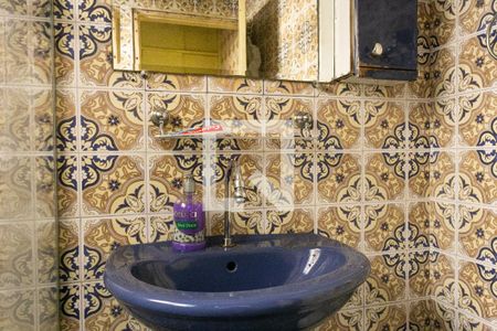 Casa à venda com 200m², 3 quartos e 1 vagaBanheiro