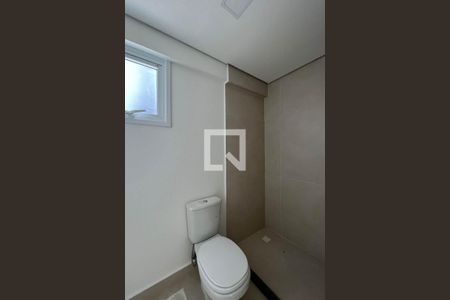 Apartamento à venda com 15721m², 2 quartos e 1 vagaBanheiro do Quarto 2