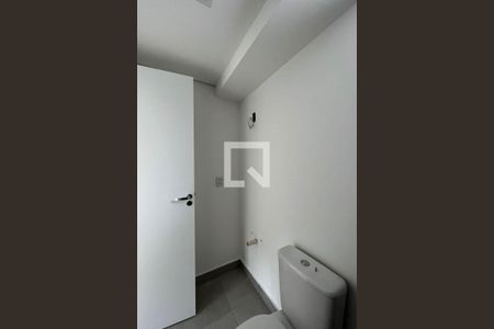 Apartamento à venda com 15721m², 2 quartos e 1 vagaBanheiro Corredor