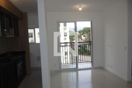 Sala de apartamento para alugar com 2 quartos, 48m² em Del Castilho, Rio de Janeiro