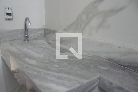 Apartamento para alugar com 48m², 2 quartos e sem vagaBanheiro