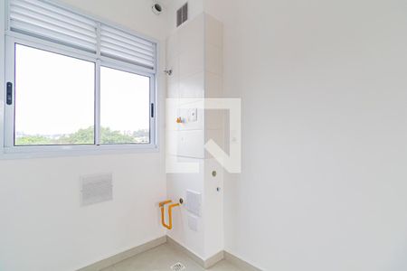 Sala/Cozinha de apartamento à venda com 1 quarto, 24m² em Vila Sonia, São Paulo