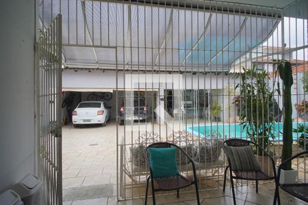 Sala _Vista de casa para alugar com 3 quartos, 215m² em Jardim Planalto, Porto Alegre
