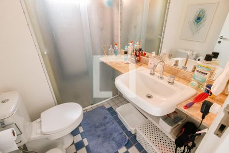 Apartamento à venda com 100m², 4 quartos e 2 vagas Apartamento à venda com 100m², 4 quartos e 2 vagasBanheiro da Suíte