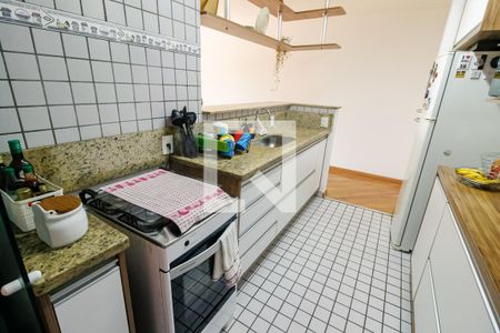 Apartamento à venda com 100m², 4 quartos e 2 vagas Apartamento à venda com 100m², 4 quartos e 2 vagasCozinha - Armários
