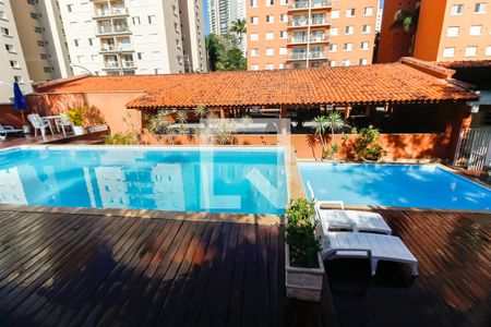 Apartamento à venda com 100m², 4 quartos e 2 vagas Apartamento à venda com 100m², 4 quartos e 2 vagasÁrea comum - Piscina