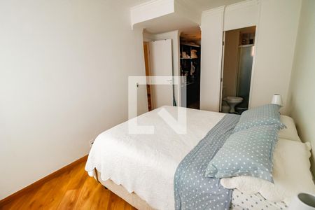 Apartamento à venda com 100m², 4 quartos e 2 vagas Apartamento à venda com 100m², 4 quartos e 2 vagasSuíte