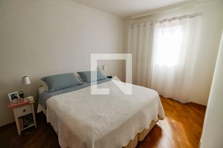Apartamento à venda com 100m², 4 quartos e 2 vagas Apartamento à venda com 100m², 4 quartos e 2 vagasSuíte