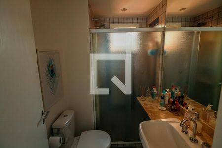 Apartamento à venda com 100m², 4 quartos e 2 vagas Apartamento à venda com 100m², 4 quartos e 2 vagasBanheiro da Suíte