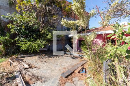 Casa à venda com 323m², 4 quartos e 3 vagasQuintal