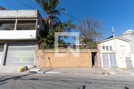 Casa à venda com 323m², 4 quartos e 3 vagasFachada