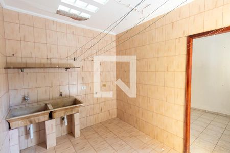 Casa à venda com 323m², 4 quartos e 3 vagasLavanderia