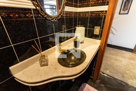 Apartamento à venda com 199m², 4 quartos e 4 vagasLavabo