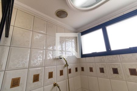 Apartamento à venda com 199m², 4 quartos e 4 vagasBanheiro da Suíte 2