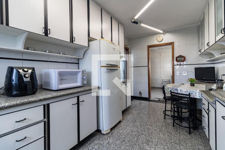 Apartamento à venda com 199m², 4 quartos e 4 vagasCozinha