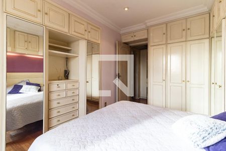 Apartamento à venda com 199m², 4 quartos e 4 vagasSuíte 2