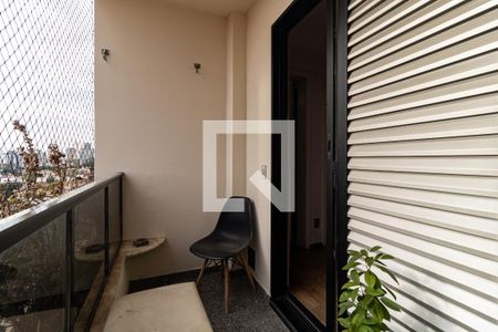 Apartamento à venda com 199m², 4 quartos e 4 vagasVaranda da Suíte 2