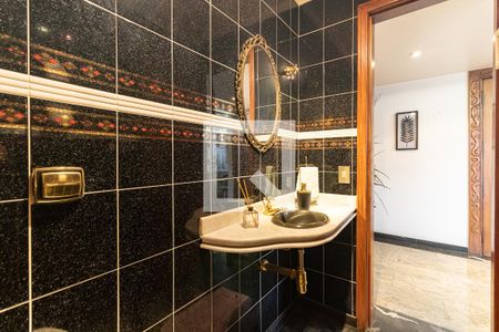 Apartamento à venda com 199m², 4 quartos e 4 vagasLavabo